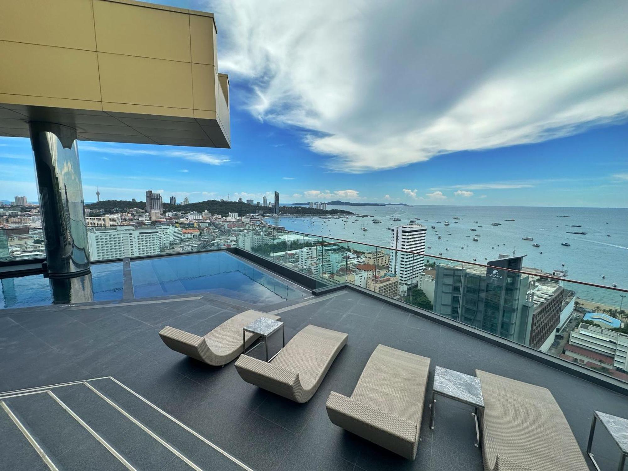 The Edge Central Pattaya Exterior foto