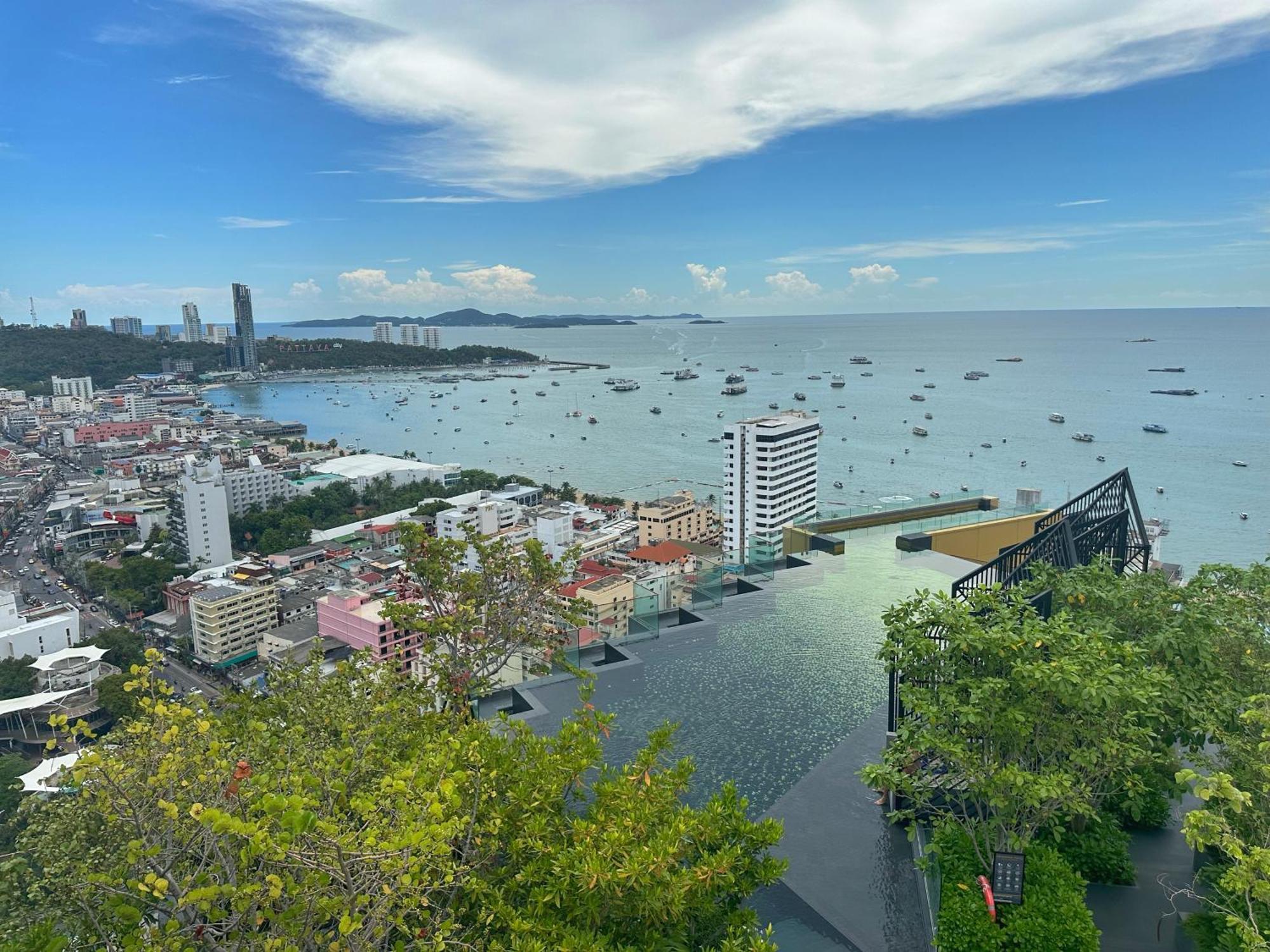 The Edge Central Pattaya Exterior foto